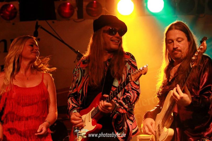 Hot Stuff - music of the 70s, 80s and more - Photos by FC - Jeannette Dewald